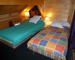 Le Chalet d'Arnaud ,  rond-point de l'Eglise, 1765 route du Col de la Croix de Fer