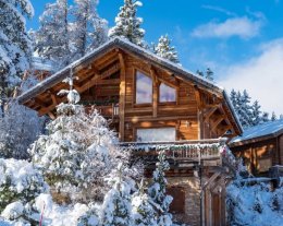 L'ARARAT , vue panoramique, 12pers, 4Ch, Wifi, Parking 4pl, proche centre