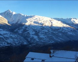 Duplex 45 m2. Belle vue sur la vallée, proche pistes.