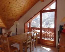 Ref. BARBARAS - Sur les hauteurs de Chantemerle 