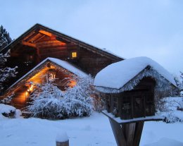 Chalet de charme " Des deux écureuils "  familial et douillet pour10personnes