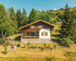 CHALET DE MONTAGNE - VUE DOMINANTE A 1760 M D'ALTITUDE