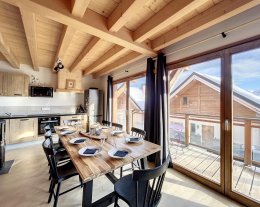 Chalet n°11 l'Arguille 10pers. au Hameau de Comborcière