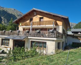 gite les mélèzes LE CEMBRO   piscine chauffée 