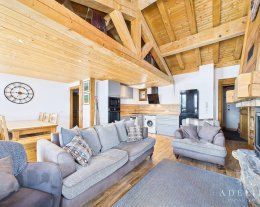 LUMINEUX 3 PIECES AU DERNIER ETAGE CENTRE STATION