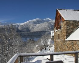 Ferme de Soulan - Chambre d'hôtes Gentiane avec accès au hammam et au sauna