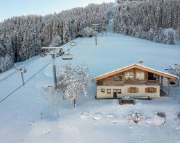 Ferme rénovée « skis aux pieds » pour 10 avec jacuzzi