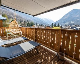 Chalet HYGGE Saint-Lary - Centre / Gîte Comfort / ****  5D / 4 Chbres  / 5 pièces - 95m²  / 12 pers/ Spa - Vue Imprenable- Accueil Vélo - Parking sécurisé avec Bornes rech VE