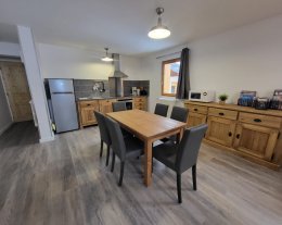 appart avec terrasse/10m pistes ski/150m piscine