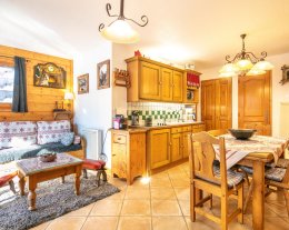 Les Préséloignés à la Ferme de pralognan, face jardin des neiges, retour skis aux pieds, vacances sans voiture.