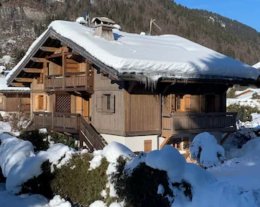 CHALET AVEC SAUNA ET PROXIMITÉ PISTES  / LOCATION A LA SAISON POSSIBLE